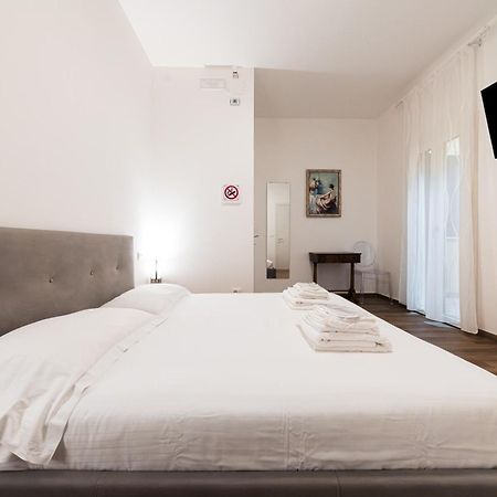 New - Venturini Suites In Bologna Centre Bolonha Exterior foto